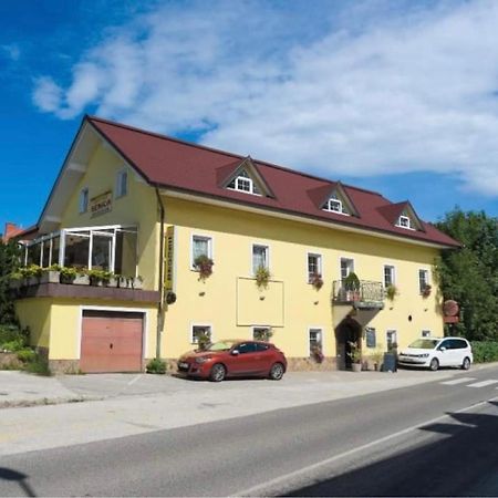 Gostisce Senica Hotel Senovo Exterior foto